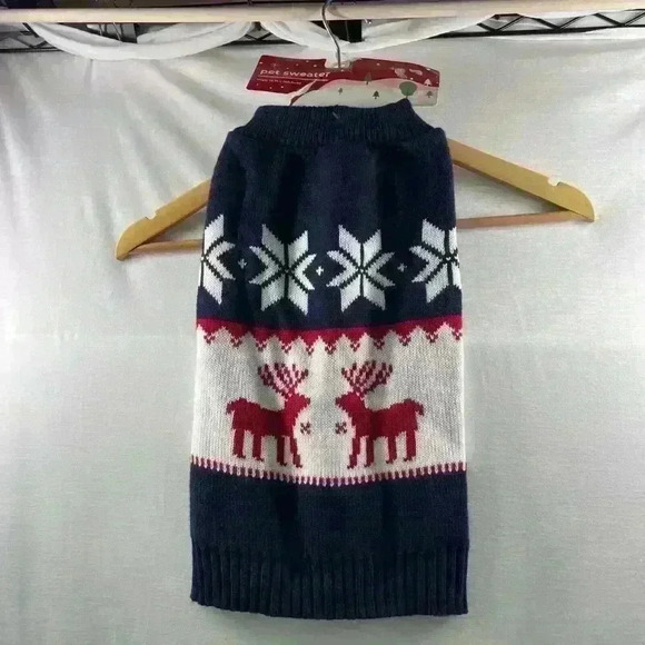 Large 16” L Christmas Reindeer Stars Dog Sweater - Picture 2 of 9